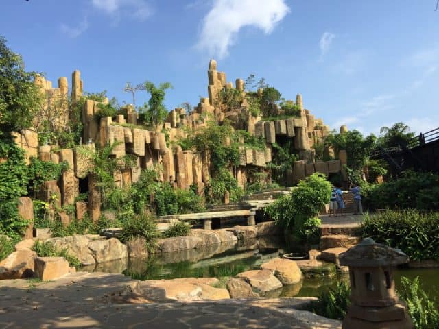 một điểm tham quan dành cho du khách phương xa muốn tìm hiểu những gì liên quan đến cây cà phê và nghành công nghiệp chế biến cà phê.