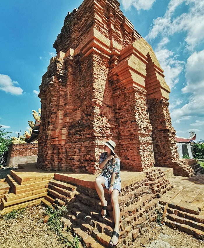 Khám phá vẻ đẹp huyền bí của tháp Chàm Poshanư Phan Thiết