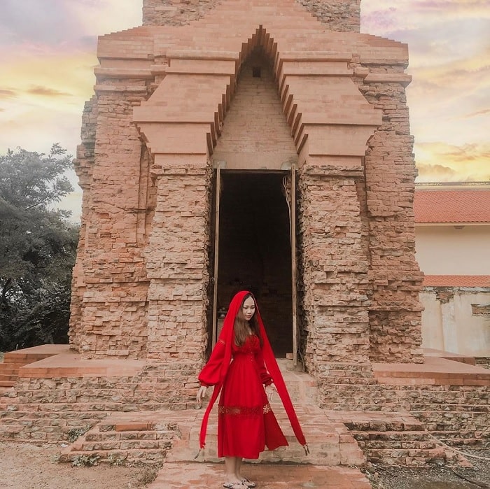 Khám phá vẻ đẹp huyền bí của tháp Chàm Poshanư Phan Thiết